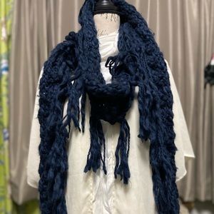 Blue fringe scarf